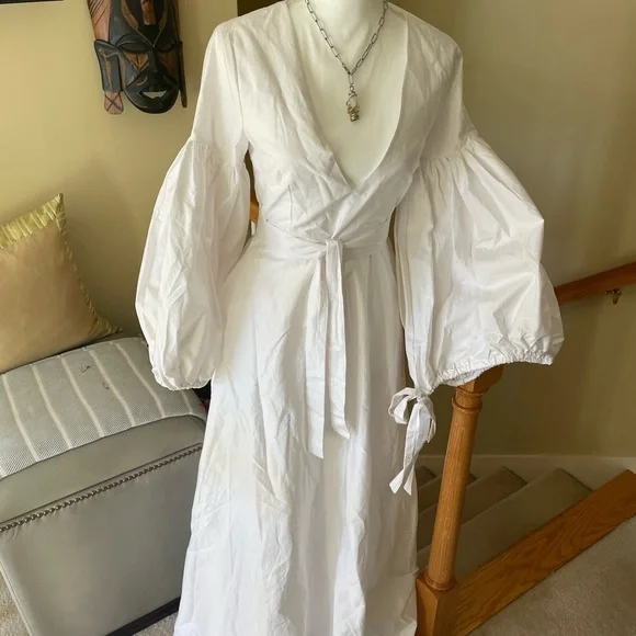 Andrea Iyamah White Long Sleeve Dress -NWT - Picture 3 of 16